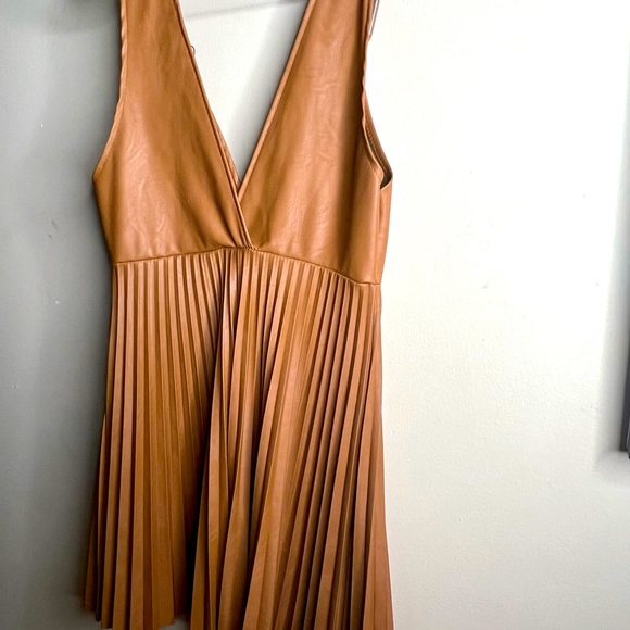 Camel Faux Leather Buckle Detail Pleated Dress - Picture 3 of 6